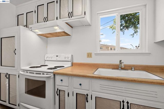 36740 Theta Ct, Fremont, CA 94536
