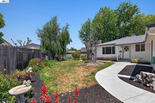 36740 Theta Ct, Fremont, CA 94536