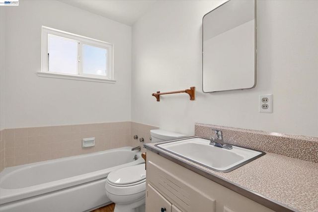 36740 Theta Ct, Fremont, CA 94536