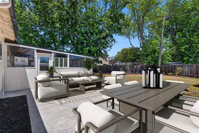 36740 Theta Ct, Fremont, CA 94536