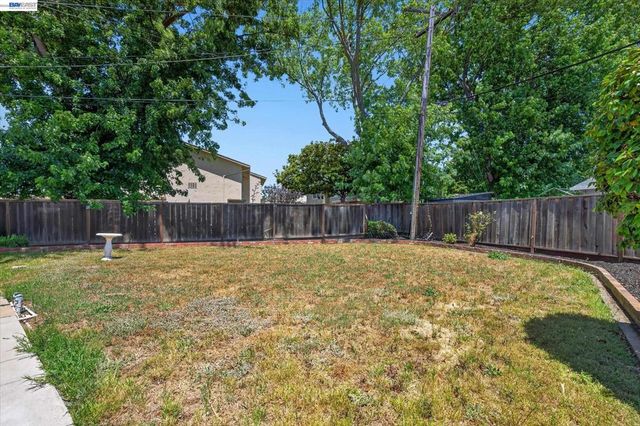 36740 Theta Ct, Fremont, CA 94536