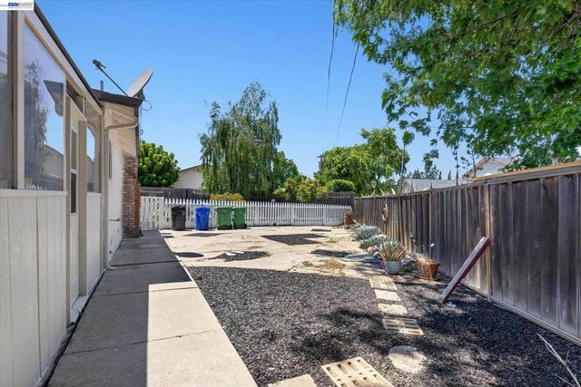 36740 Theta Ct, Fremont, CA 94536