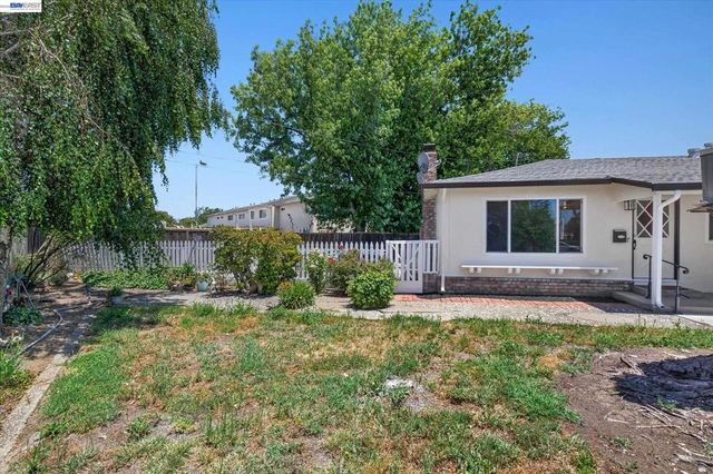 36740 Theta Ct, Fremont, CA 94536