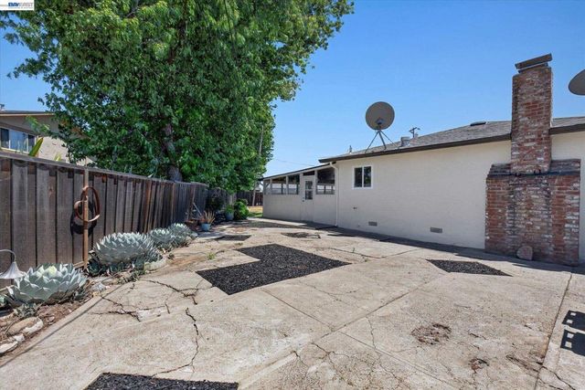 36740 Theta Ct, Fremont, CA 94536