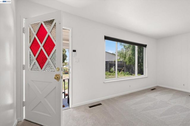 36740 Theta Ct, Fremont, CA 94536