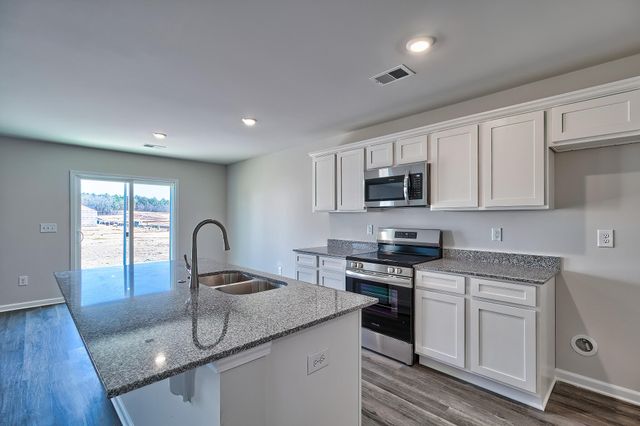 2370 Daylilly Street, Sumter, SC 29153