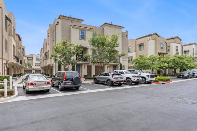 328 Waverunner Court, Santee, CA 92071
