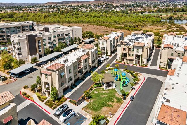 328 Waverunner Court, Santee, CA 92071