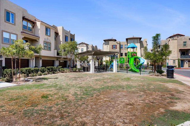 328 Waverunner Court, Santee, CA 92071