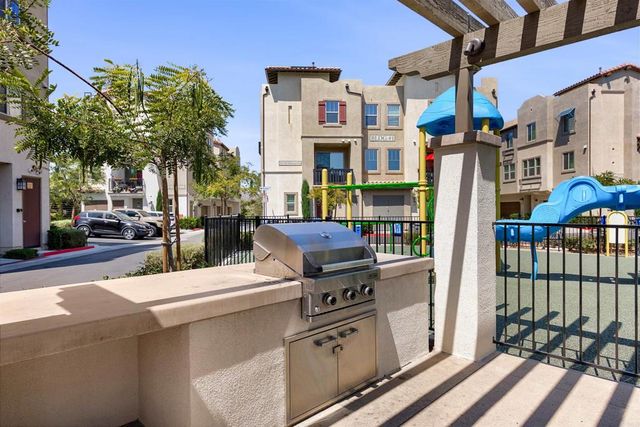 328 Waverunner Court, Santee, CA 92071