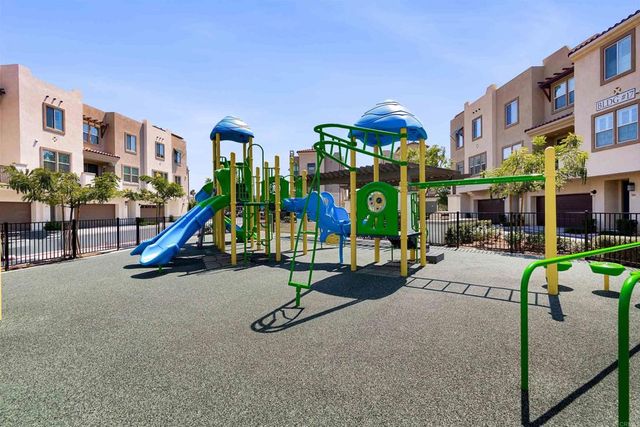 328 Waverunner Court, Santee, CA 92071