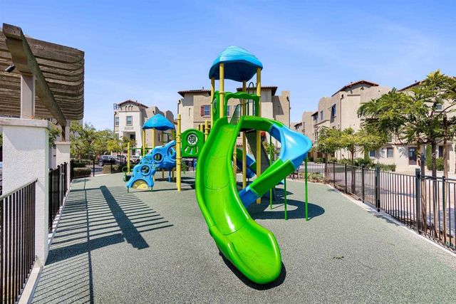 328 Waverunner Court, Santee, CA 92071