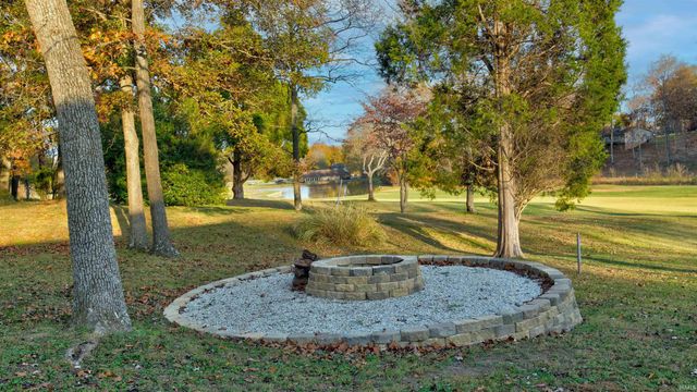 856 S Balthazar Drive, Santa Claus, IN 47579