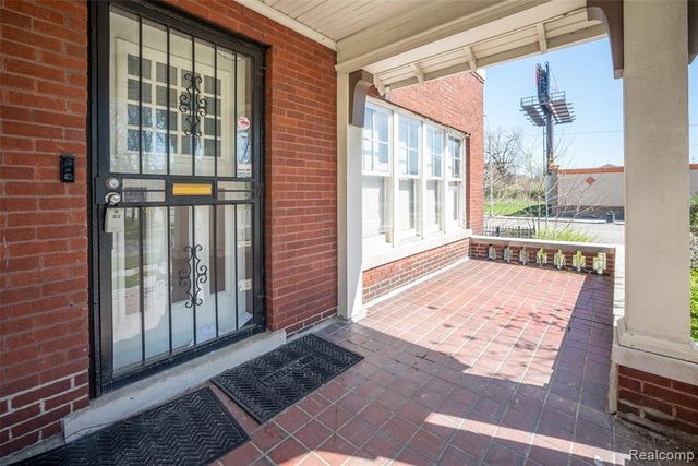 22 Edison Street, Detroit, MI 48202