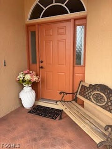 1900 Corona Del Sire DR, North Fort Myers, FL 33917