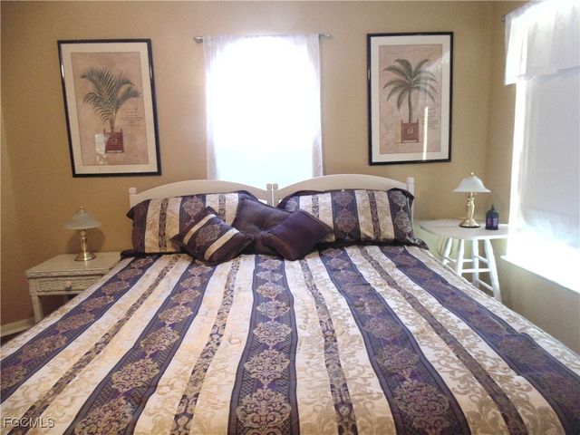 1900 Corona Del Sire DR, North Fort Myers, FL 33917