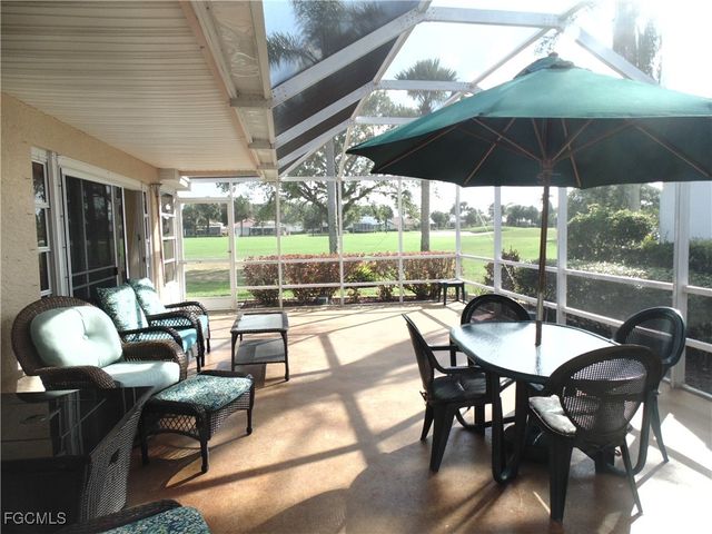 1900 Corona Del Sire DR, North Fort Myers, FL 33917