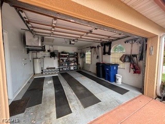 1900 Corona Del Sire DR, North Fort Myers, FL 33917