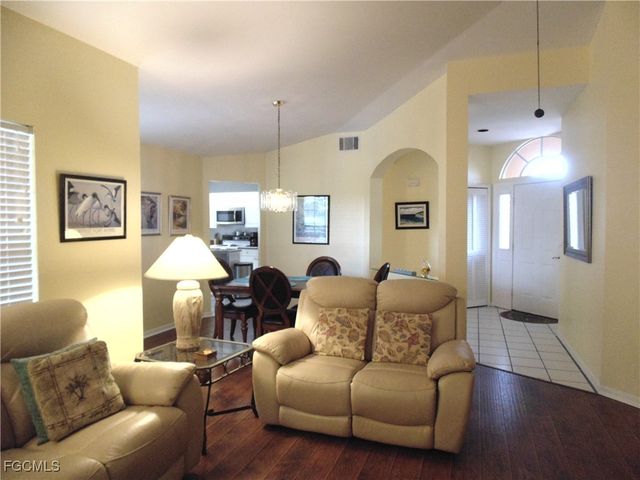 1900 Corona Del Sire DR, North Fort Myers, FL 33917