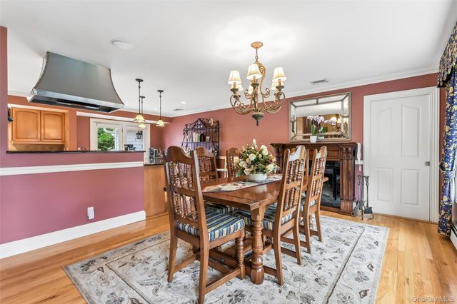 23 Middle Drive, Huntington, NY 11743