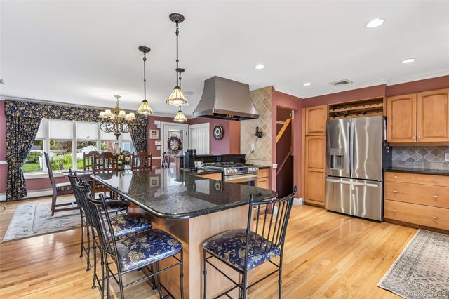 23 Middle Drive, Huntington, NY 11743