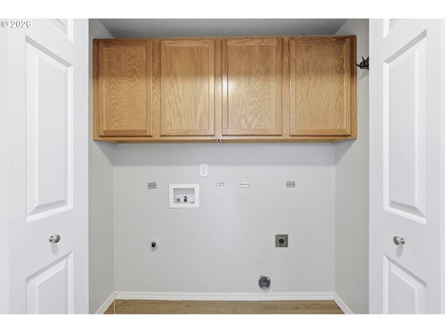 15049 HOMESTEAD Dr, Oregon City, OR 97045