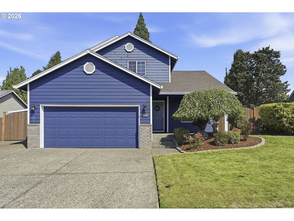15049 HOMESTEAD Dr, Oregon City, OR 97045
