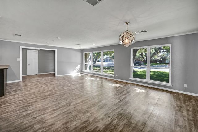 3204 Shell Ave, Midland, TX 79705