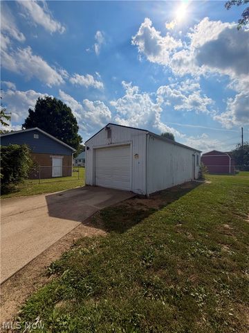 709 Elder Street, Parkersburg, WV 26101