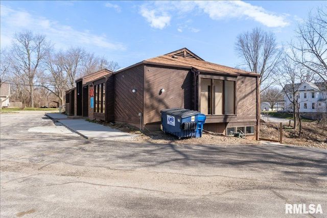 3000 16TH Street # 205, Moline, IL 61265