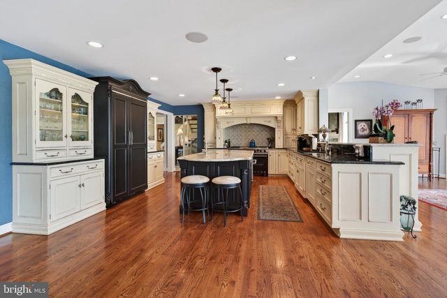 922 SCONNELLTOWN RD, West Chester, PA 19382