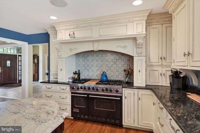 922 SCONNELLTOWN RD, West Chester, PA 19382