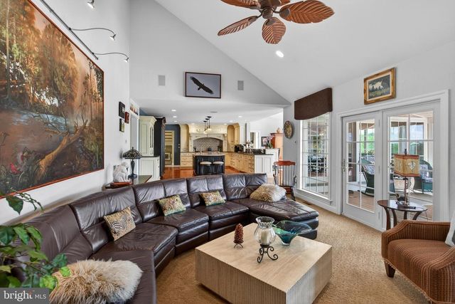 922 SCONNELLTOWN RD, West Chester, PA 19382