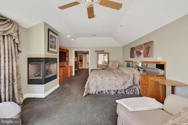 922 SCONNELLTOWN RD, West Chester, PA 19382