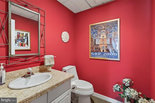 922 SCONNELLTOWN RD, West Chester, PA 19382