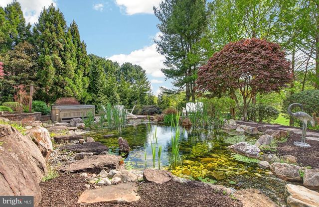 922 SCONNELLTOWN RD, West Chester, PA 19382