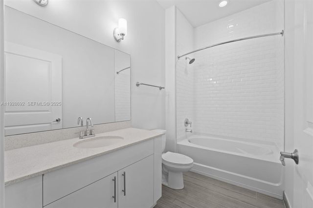 1776 Polk St 1103, Hollywood, FL 33020