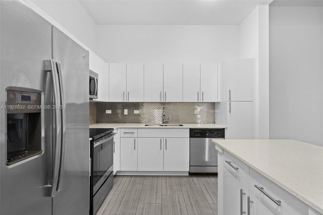 1776 Polk St 1103, Hollywood, FL 33020