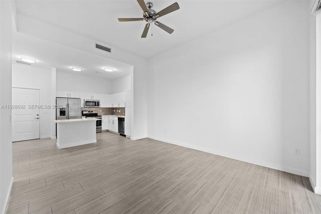 1776 Polk St 1103, Hollywood, FL 33020