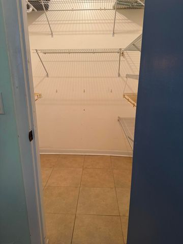 632 Snug Harbor Drive D6, Boynton Beach, FL 33435