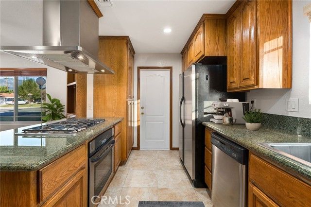 819 N Shaftesbury Avenue, San Dimas, CA 91773