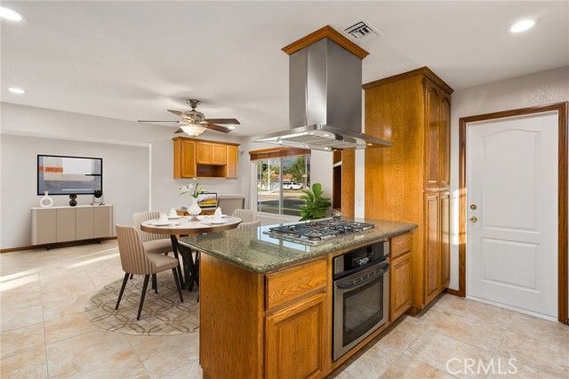 819 N Shaftesbury Avenue, San Dimas, CA 91773