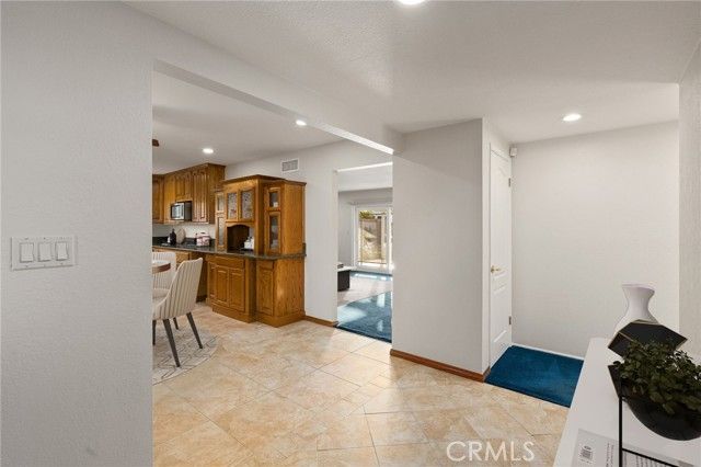 819 N Shaftesbury Avenue, San Dimas, CA 91773