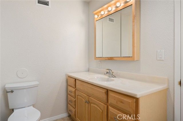 819 N Shaftesbury Avenue, San Dimas, CA 91773