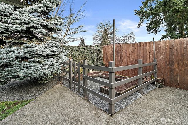 3255 16th St SE, Auburn, WA 98092