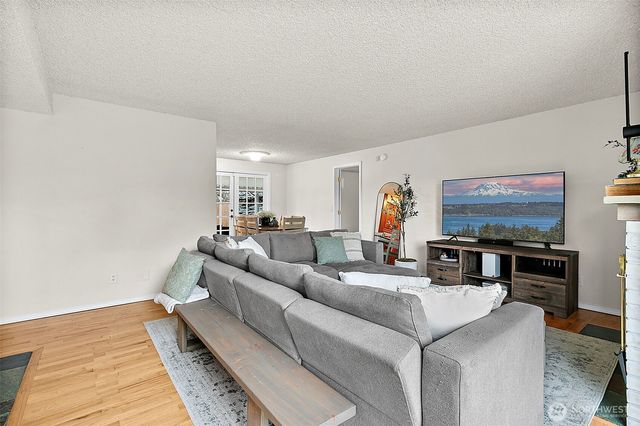 3255 16th St SE, Auburn, WA 98092