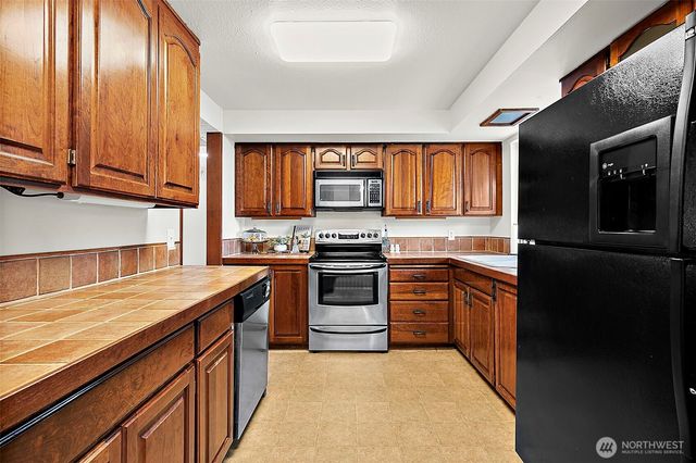 3255 16th St SE, Auburn, WA 98092