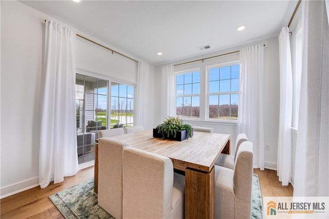 9 Wembley Court, Monroe, NJ 08831