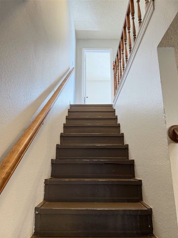 740 W Collins Street, Denton, TX 76201