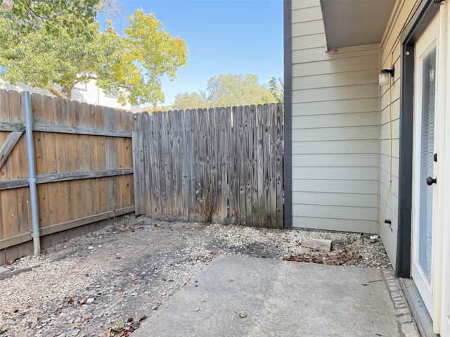 740 W Collins Street, Denton, TX 76201